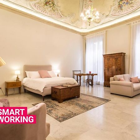 Casa Degli Affreschi A Palazzo Lungarini Lägenhet Palermo Exteriör bild