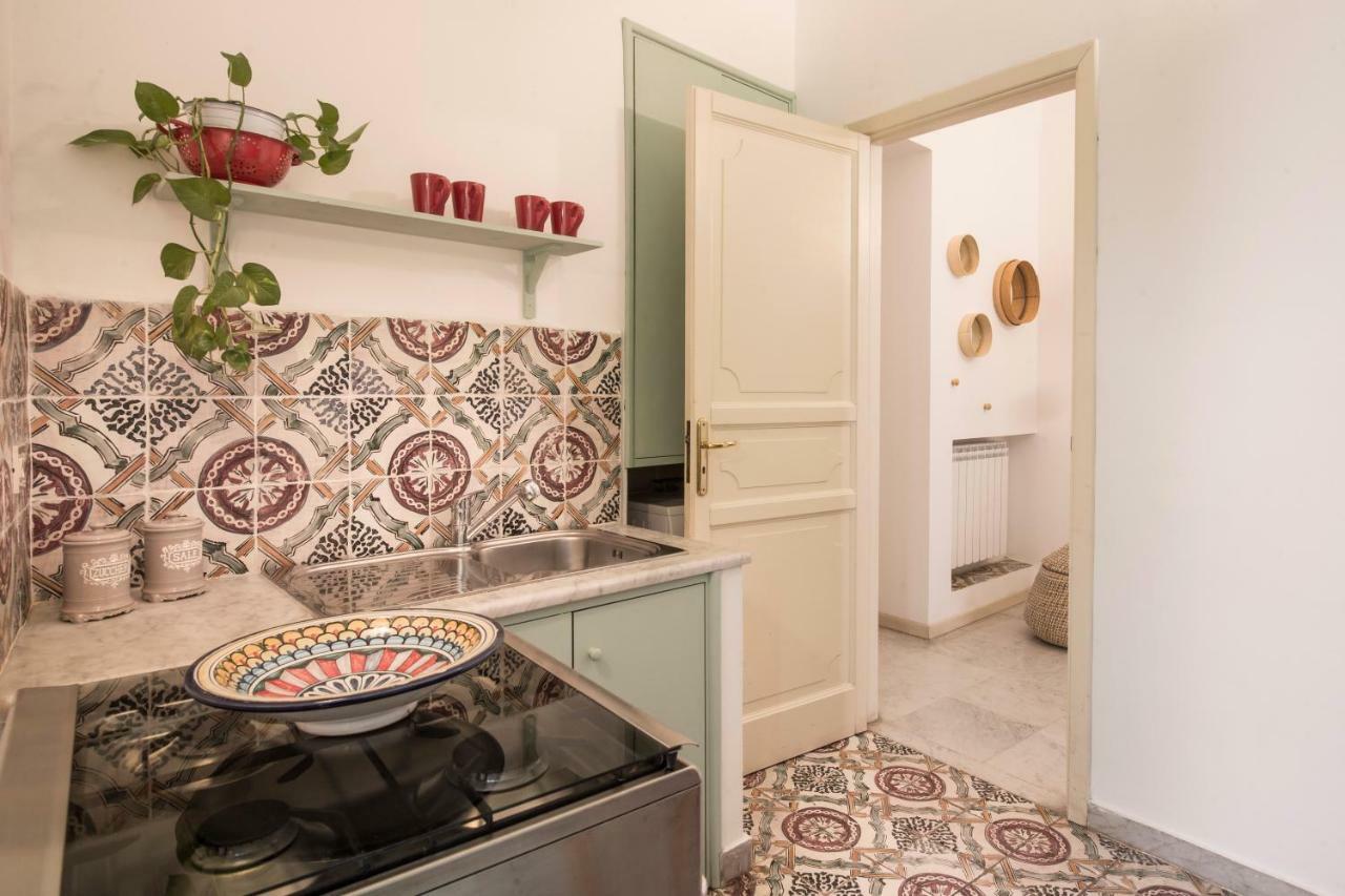Casa Degli Affreschi A Palazzo Lungarini Lägenhet Palermo Exteriör bild